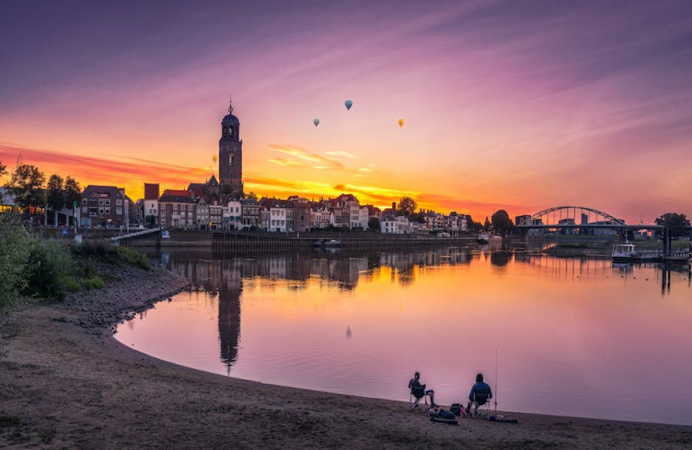 Waarom wordt Deventer 'de onbekende parel'  genoemd?